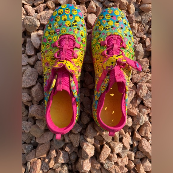 Stride Rites phibian sneakers Sanfals - Picture 5 of 9